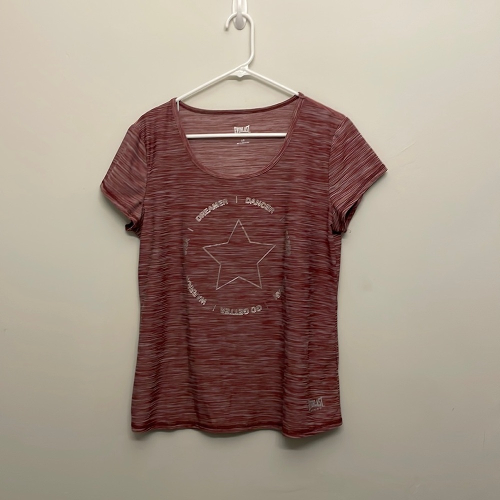 Short sleeved athletic shirt